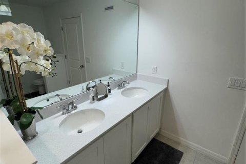 Купить таунхаус в Дэвенпорт, Флорида 4 комнаты, 150.69м2, № 1614342 - фото 29
