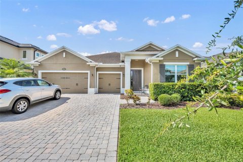 Casa en venta en Orlando, Florida, 4 dormitorios, 215.25 m2 № 1797965 - foto 1