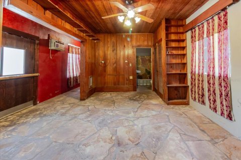 House in Gibsonton, Florida 3 bedrooms, 208.47 sq.m. № 1842117 - photo 28