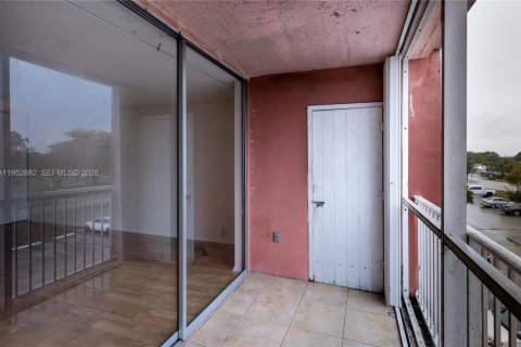 Copropriété à vendre à Miami, Floride: 2 chambres, 74.32 m2 № 2153206 - photo 13