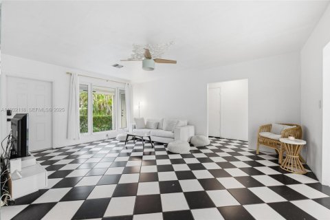 Casa en venta en Oakland Park, Florida, 3 dormitorios, 113.9 m2 № 1993772 - foto 5