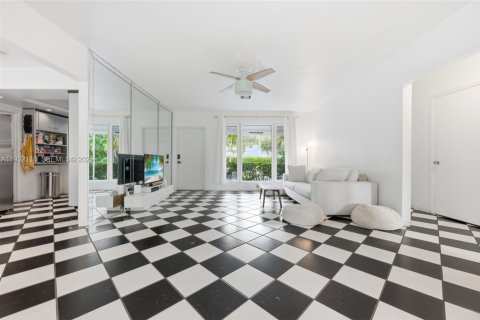 Casa en venta en Oakland Park, Florida, 3 dormitorios, 113.9 m2 № 1993772 - foto 16