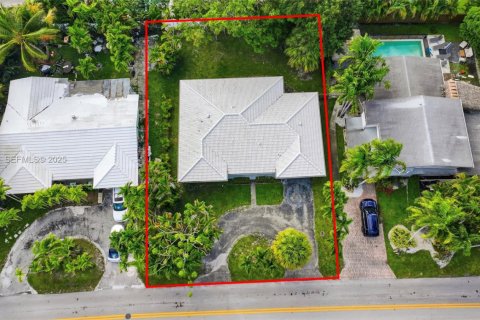 Casa en venta en Oakland Park, Florida, 3 dormitorios, 113.9 m2 № 1993772 - foto 24