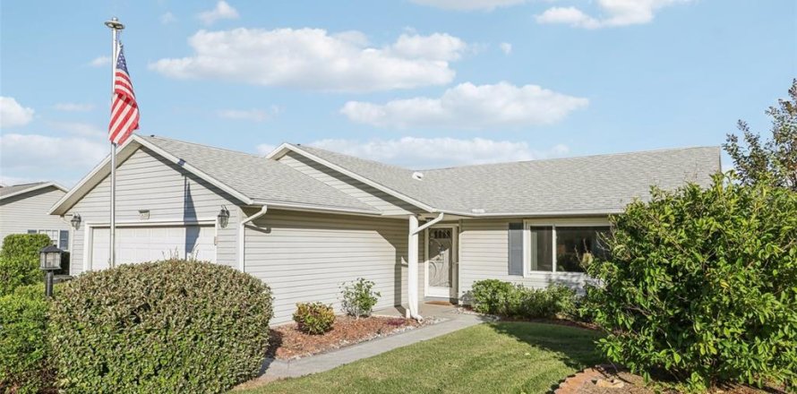Casa en Leesburg, Florida 2 dormitorios, 140.65 m2 № 2209363