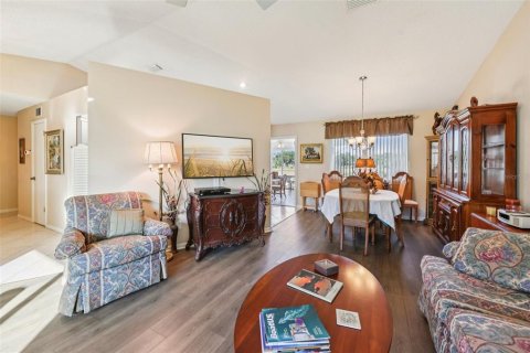 Casa en venta en Leesburg, Florida, 2 dormitorios, 140.65 m2 № 2209363 - foto 5