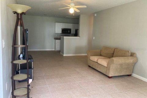 Condo in Orlando, Florida, 2 bedrooms  № 1893727 - photo 2
