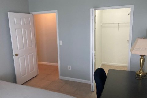 Condo in Orlando, Florida, 2 bedrooms  № 1893727 - photo 10