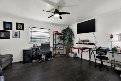 Villa ou maison à louer à Tampa, Floride: 3 chambres, 139.73 m2 № 2432675 - photo 15
