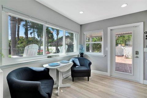 Casa en venta en Jensen Beach, Florida, 5 dormitorios, 334.45 m2 № 1480838 - foto 16