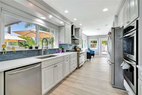 Casa en venta en Jensen Beach, Florida, 5 dormitorios, 334.45 m2 № 1480838 - foto 19
