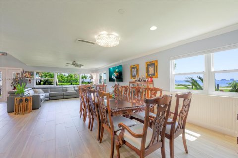 Casa en venta en Jensen Beach, Florida, 5 dormitorios, 334.45 m2 № 1480838 - foto 22
