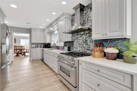 Casa en venta en Jensen Beach, Florida, 5 dormitorios, 334.45 m2 № 1480838 - foto 13