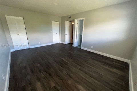 Copropriété à louer à Lauderhill, Floride: 2 chambres, 110.09 m2 № 2386960 - photo 9