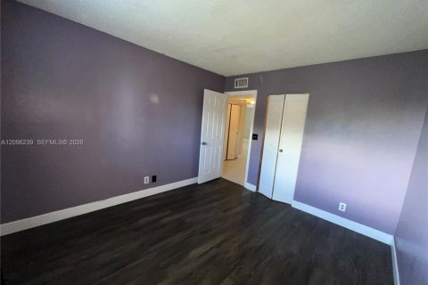 Copropriété à louer à Lauderhill, Floride: 2 chambres, 110.09 m2 № 2386960 - photo 7