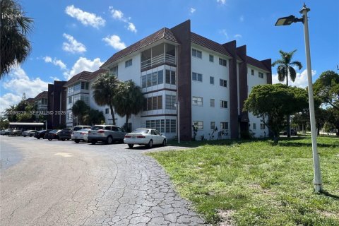 Condo à Lauderhill, Floride, 2 chambres  № 2386960