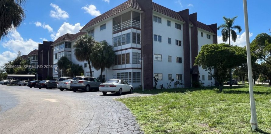 Condo à Lauderhill, Floride, 2 chambres  № 2386960