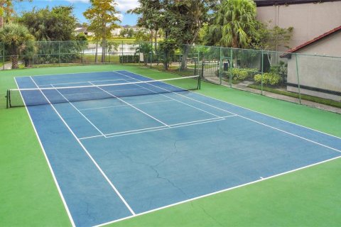 Condominio en venta en Orlando, Florida, 2 dormitorios, 91.79 m2 № 1910030 - foto 28
