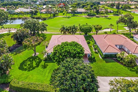 House in Boynton Beach, Florida 3 bedrooms, 203.83 sq.m. № 2154970