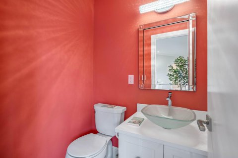 House in Boynton Beach, Florida 3 bedrooms, 203.83 sq.m. № 2154970 - photo 10
