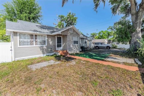 House in Lakeland, Florida 3 bedrooms, 125.23 sq.m. № 1608909 - photo 2