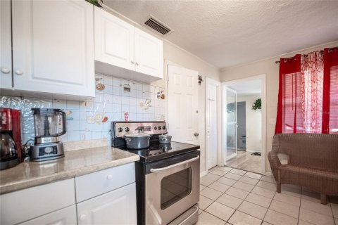 House in Lakeland, Florida 3 bedrooms, 125.23 sq.m. № 1608909 - photo 21