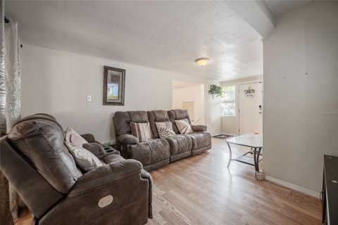 House in Lakeland, Florida 3 bedrooms, 125.23 sq.m. № 1608909 - photo 12