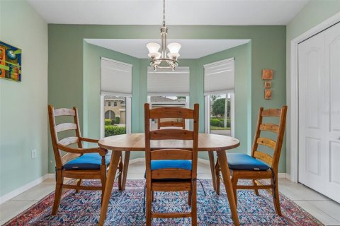 Condo in Sun City Center, Florida, 2 bedrooms № 2091882 - photo 16