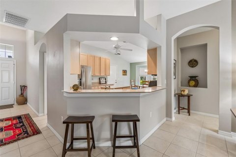 Condo in Sun City Center, Florida, 2 bedrooms № 2091882 - photo 11
