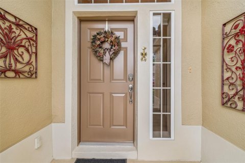 Condo in Sun City Center, Florida, 2 bedrooms № 2091882 - photo 5