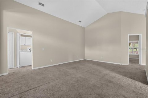 House in Orlando, Florida 3 bedrooms, 148.46 sq.m. № 2303125 - photo 6