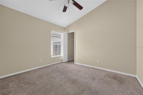 House in Orlando, Florida 3 bedrooms, 148.46 sq.m. № 2303125 - photo 17