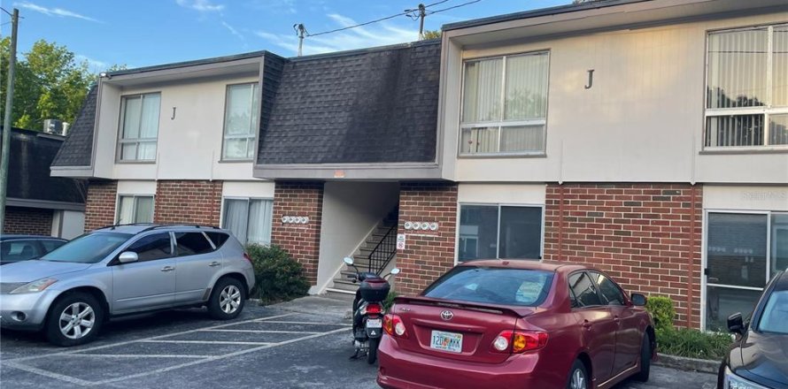 Condo in Gainesville, Florida, 2 bedrooms № 2212147