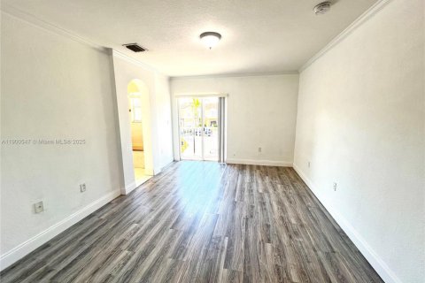 Adosado en alquiler en Miramar, Florida, 3 dormitorios, 136.57 m2 № 1953497 - foto 29