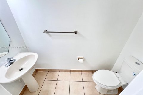 Adosado en alquiler en Miramar, Florida, 3 dormitorios, 136.57 m2 № 1953497 - foto 23