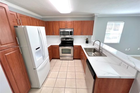 Adosado en alquiler en Miramar, Florida, 3 dormitorios, 136.57 m2 № 1953497 - foto 13