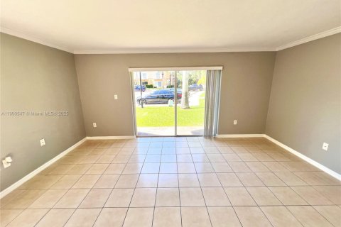Adosado en alquiler en Miramar, Florida, 3 dormitorios, 136.57 m2 № 1953497 - foto 20