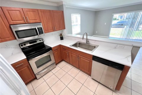 Adosado en alquiler en Miramar, Florida, 3 dormitorios, 136.57 m2 № 1953497 - foto 14