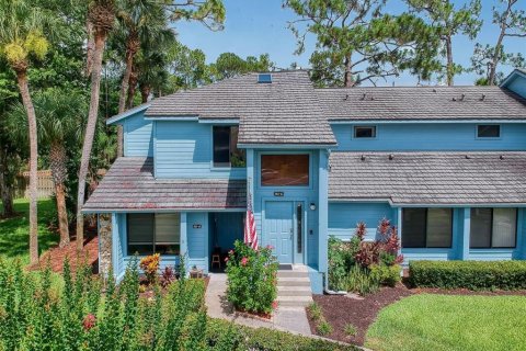 Condo in Daytona Beach, Florida, 2 bedrooms  № 1643078 - photo 1