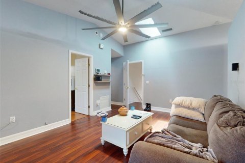 Condo in Daytona Beach, Florida, 2 bedrooms  № 1643078 - photo 24