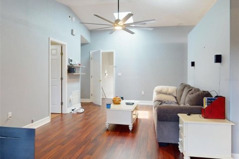 Condo in Daytona Beach, Florida, 2 bedrooms  № 1643078 - photo 25
