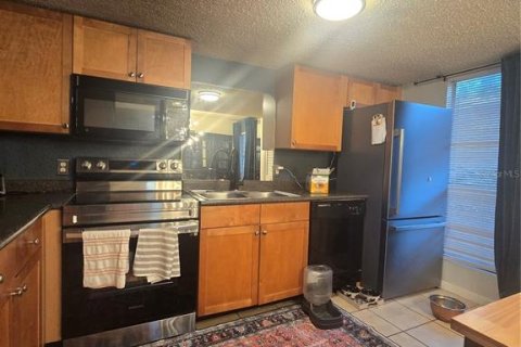 Condo in Gainesville, Florida, 1 bedroom  № 1684934 - photo 6