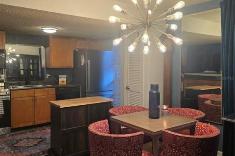 Condo in Gainesville, Florida, 1 bedroom  № 1684934 - photo 3