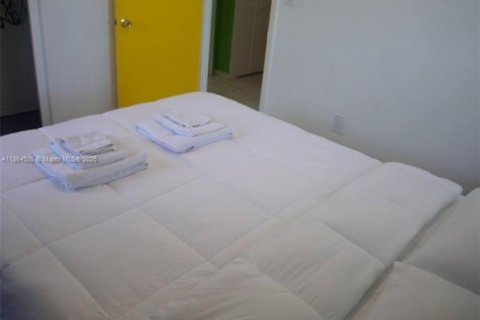 Immobilier commercial à vendre à Miami, Floride: 111.48 m2 № 1893308 - photo 13