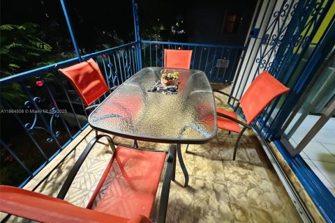 Immobilier commercial à vendre à Miami, Floride: 111.48 m2 № 1893308 - photo 5