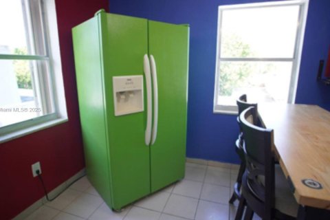 Immobilier commercial à vendre à Miami, Floride: 111.48 m2 № 1893308 - photo 18