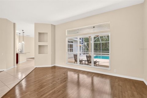 House in Gainesville, Florida 5 bedrooms, 255.2 sq.m. № 2347830 - photo 20
