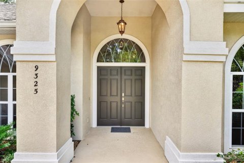 House in Gainesville, Florida 5 bedrooms, 255.2 sq.m. № 2347830 - photo 8