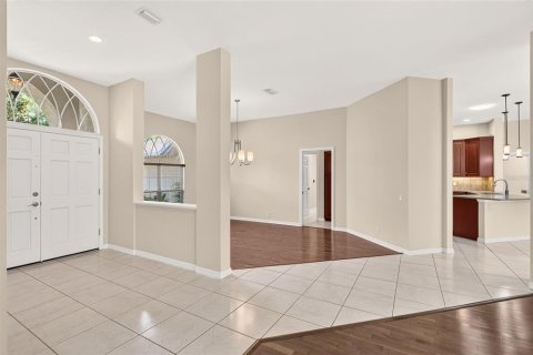 House in Gainesville, Florida 5 bedrooms, 255.2 sq.m. № 2347830 - photo 13