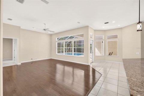 House in Gainesville, Florida 5 bedrooms, 255.2 sq.m. № 2347830 - photo 24