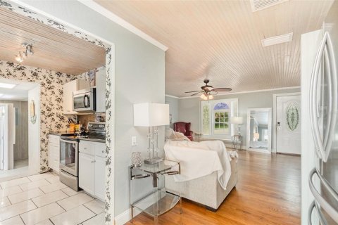 House in Ormond Beach, Florida 4 bedrooms, 173.36 sq.m. № 1898687 - photo 8